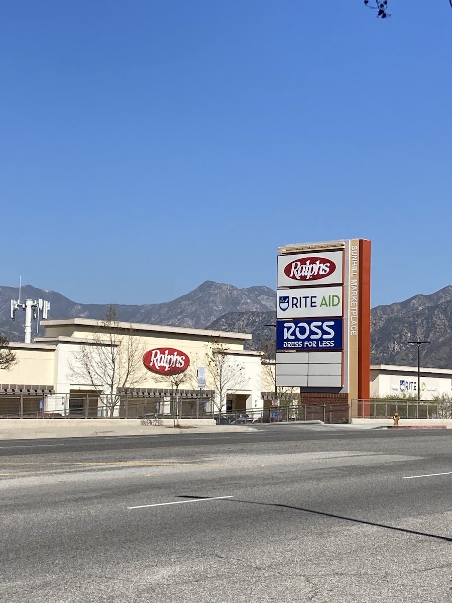 Sunhill Shopping Center